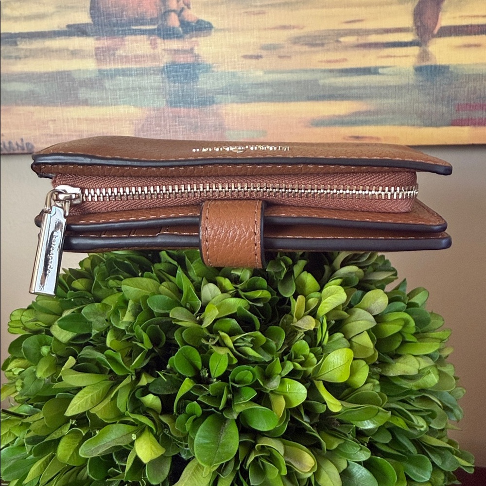 KATE SPADE ♠️ New York 🤎Leila🤎LEATHER MEDIUM BIFOLD WALLET 🌟EUC🌟 - Picture 7 of 17